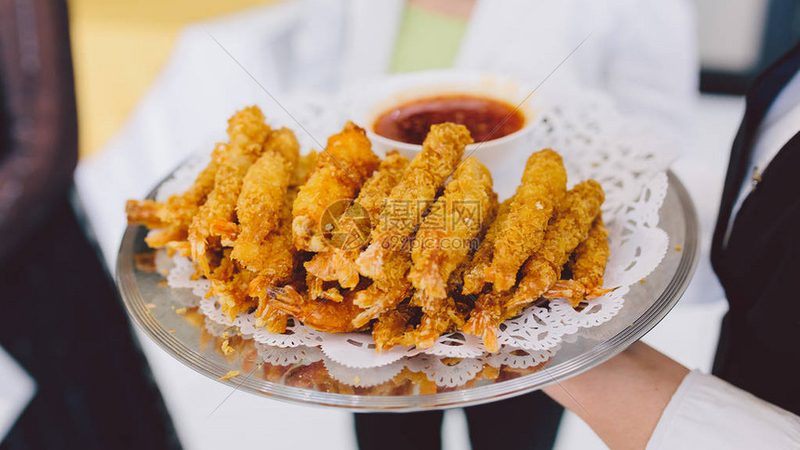 狗狗专用饼干，如何挑选最合适的那一款？**